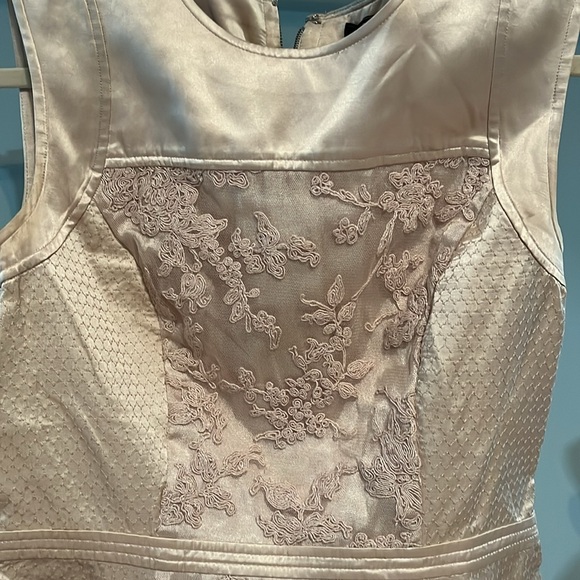 BCBG Embroidered Top - Picture 2 of 4